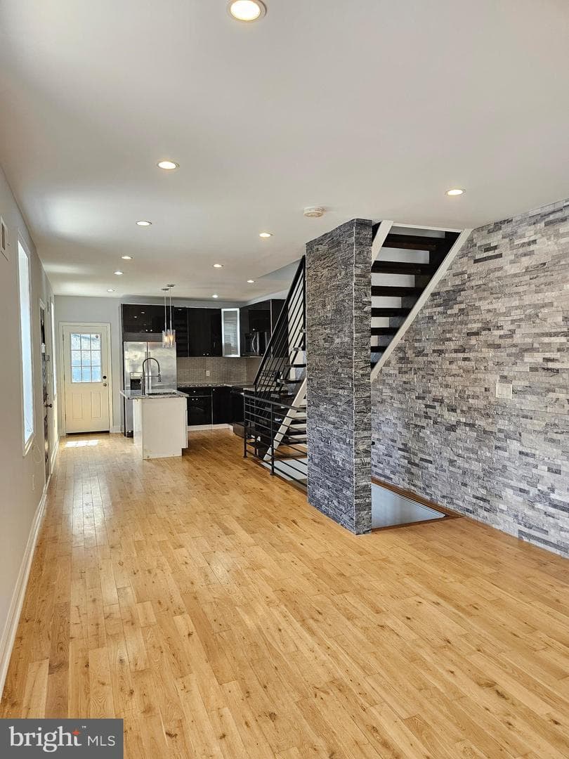 2100 Cross Street photo 8
