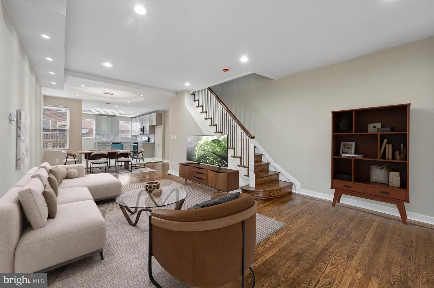 6221 Gardenia Street photo 1