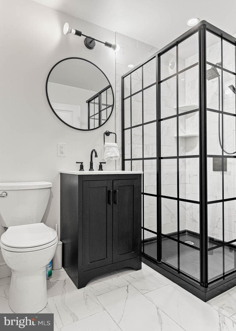 1031 Emily Street photo 18