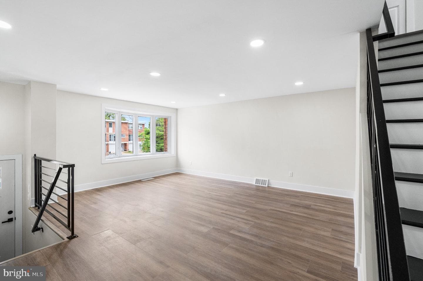 6927 Ibis Place photo 3