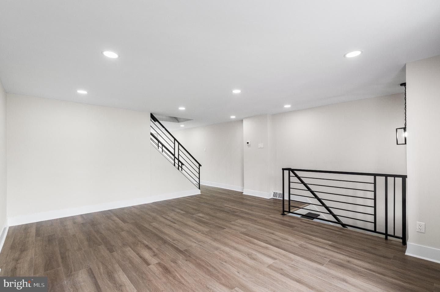 6927 Ibis Place photo 4