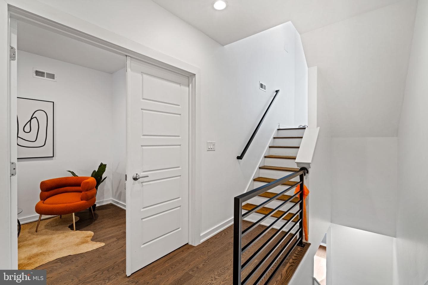 418 Wallace Street photo 16