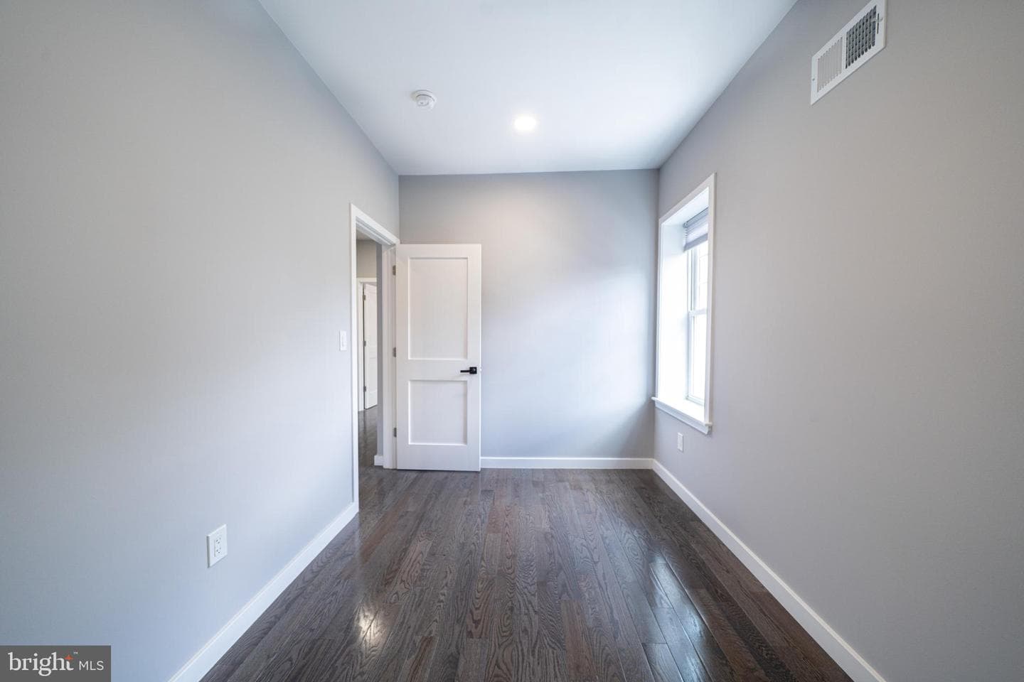 4109 Baring Street photo 29