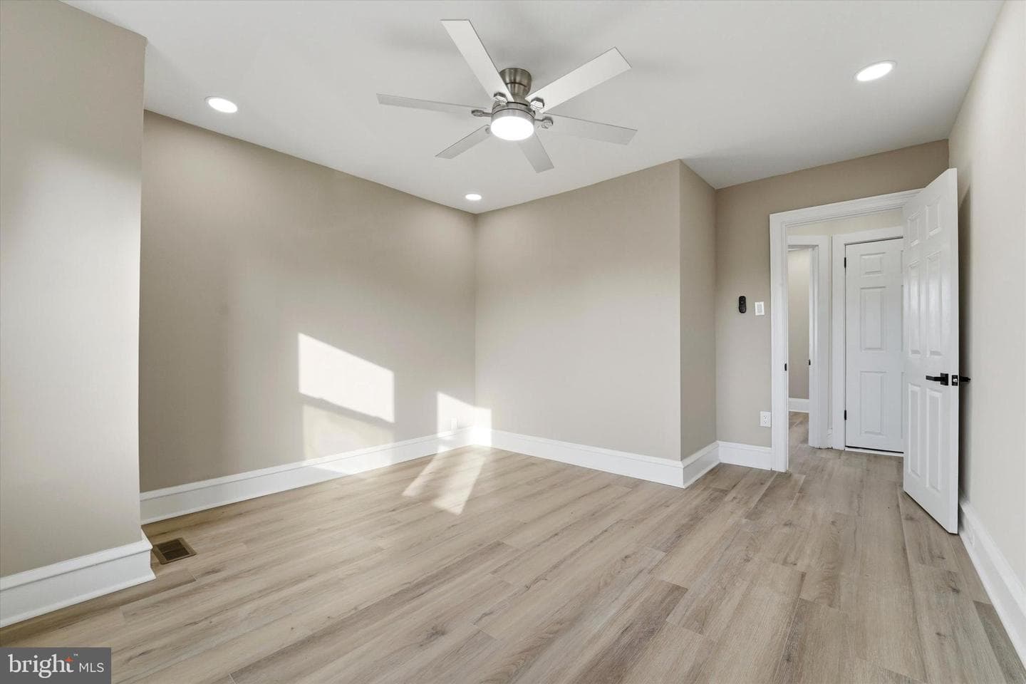 8030 Ferndale Street photo 15