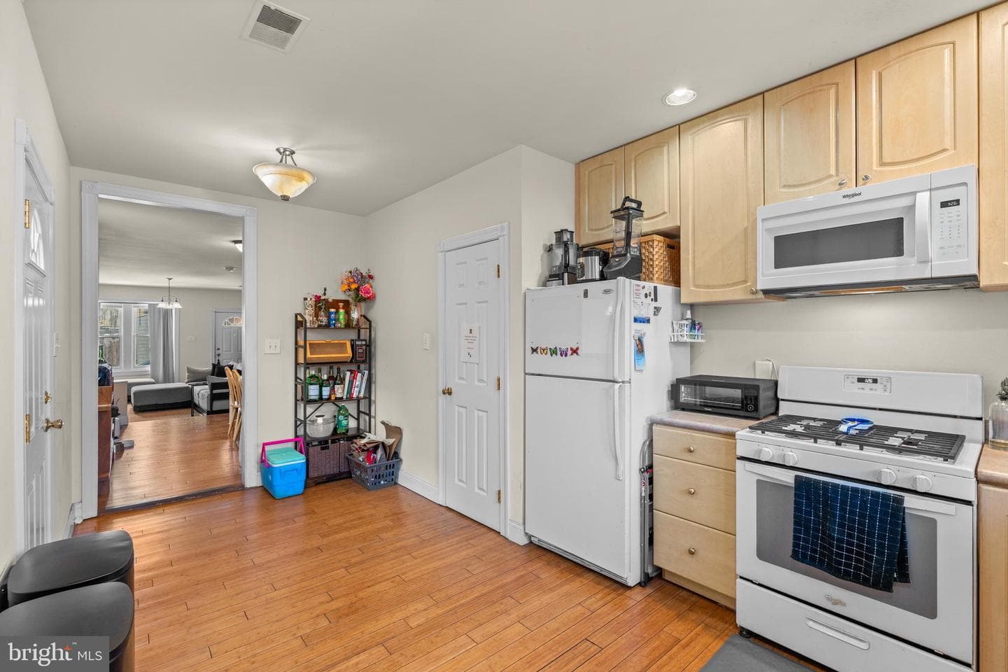 406 N 42nd Street photo 9