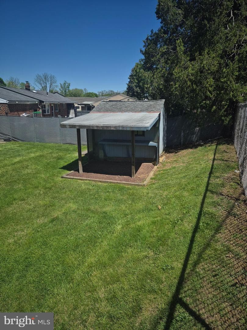 9717 Dedaker Street photo 13