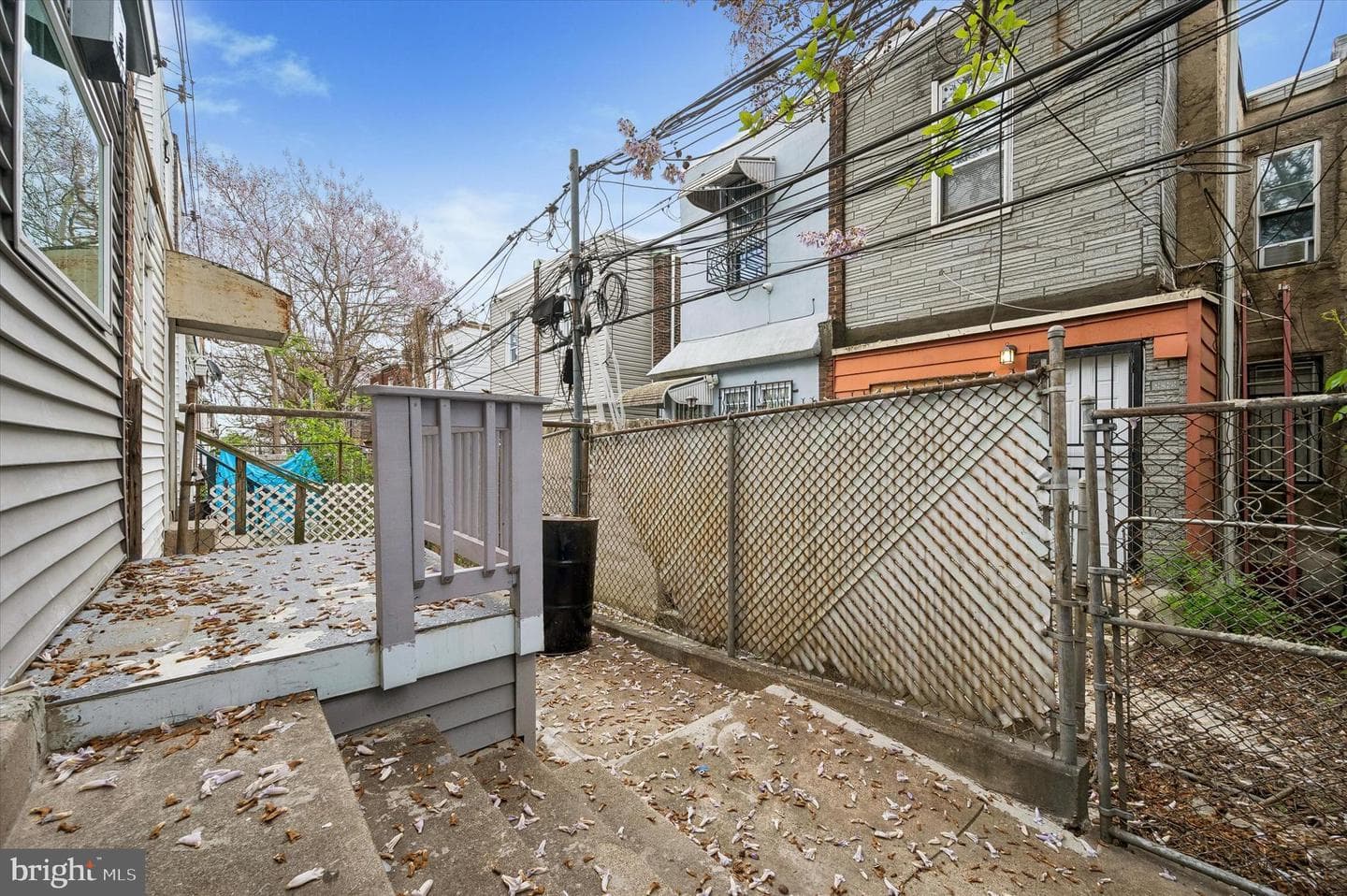 922 E Schiller Street photo 15