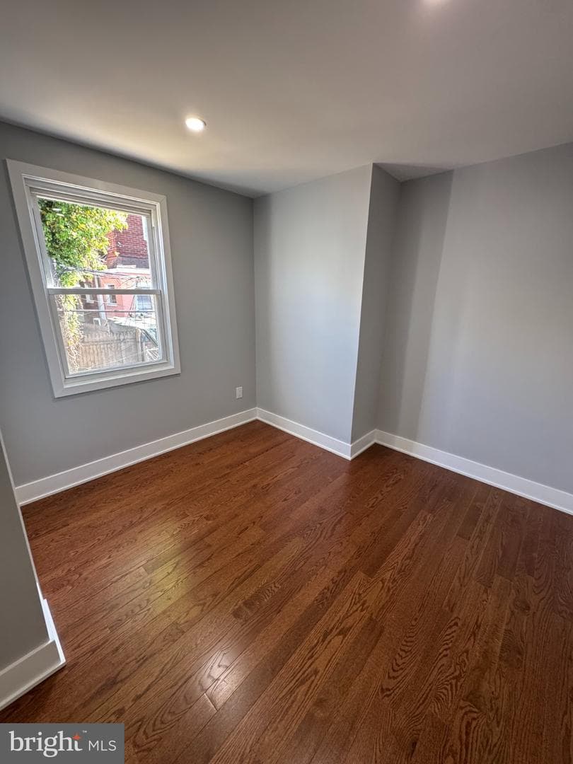 134 W Ruscomb Street photo 14
