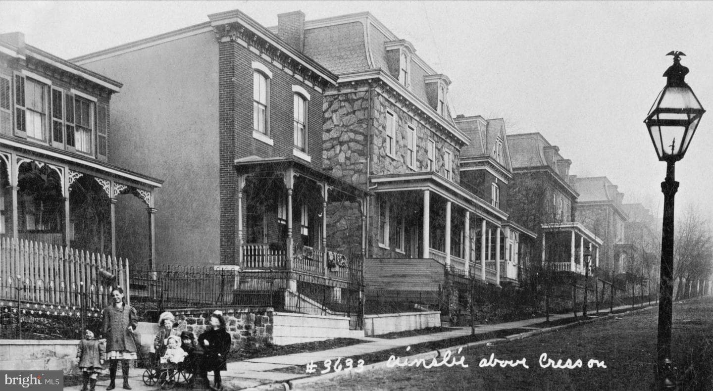 3521-23 Ainslie Street photo 50