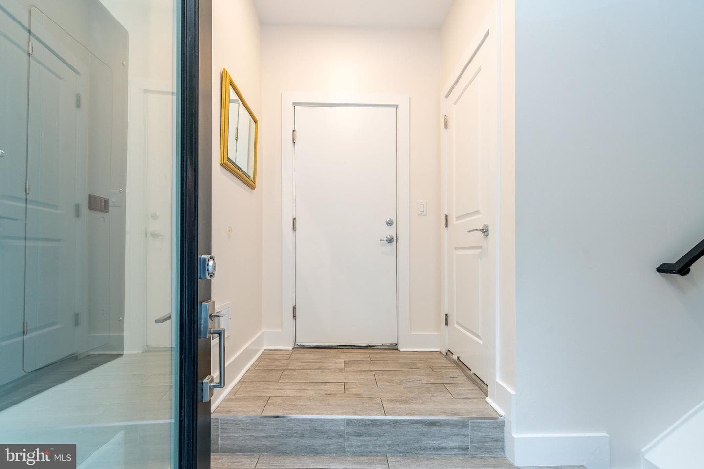 239 Lyceum Avenue photo 3