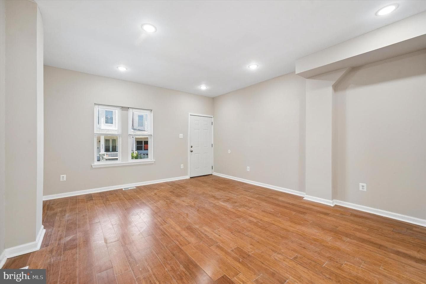 6034 Irving Street photo 8