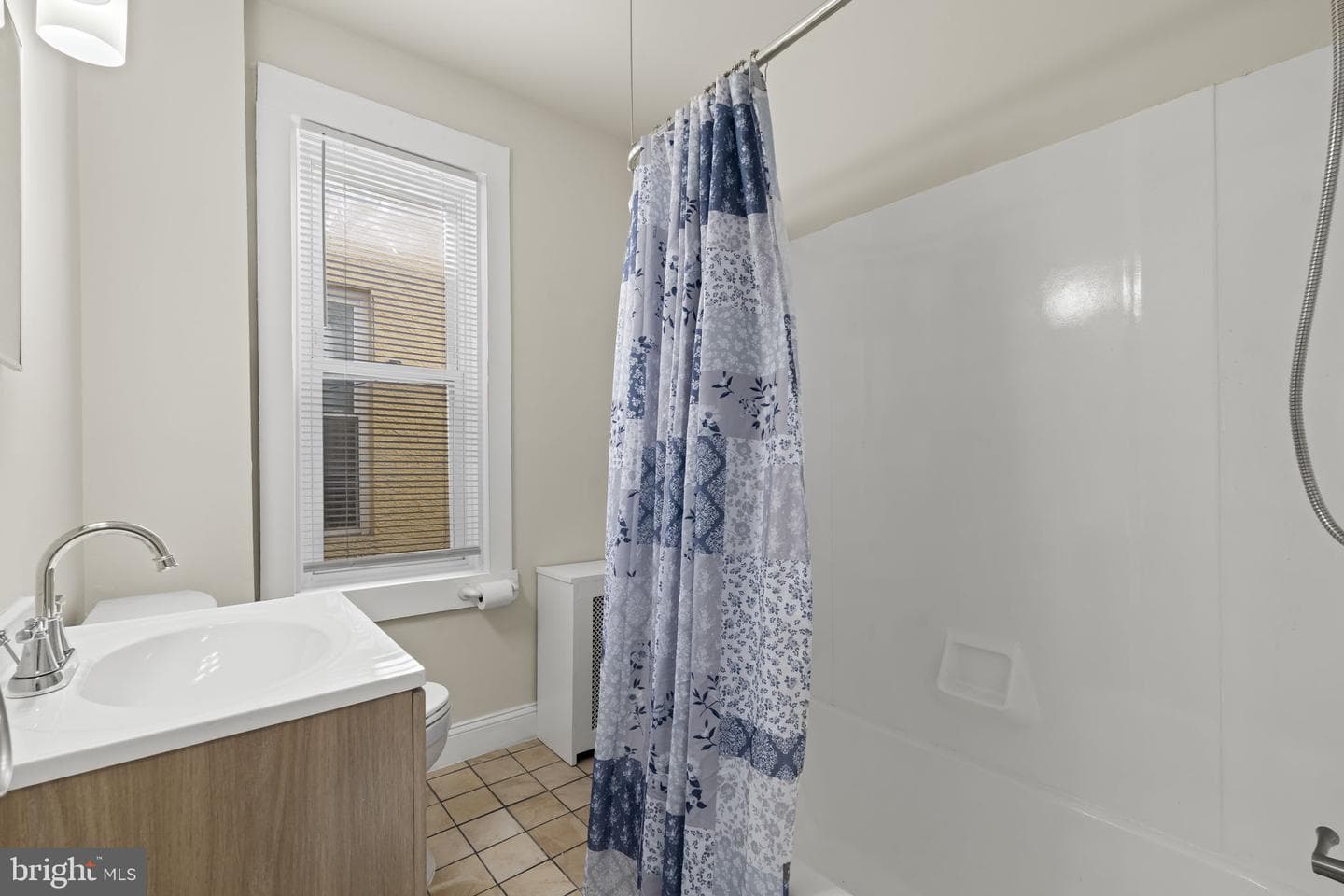 2054 Mckean Street photo 20