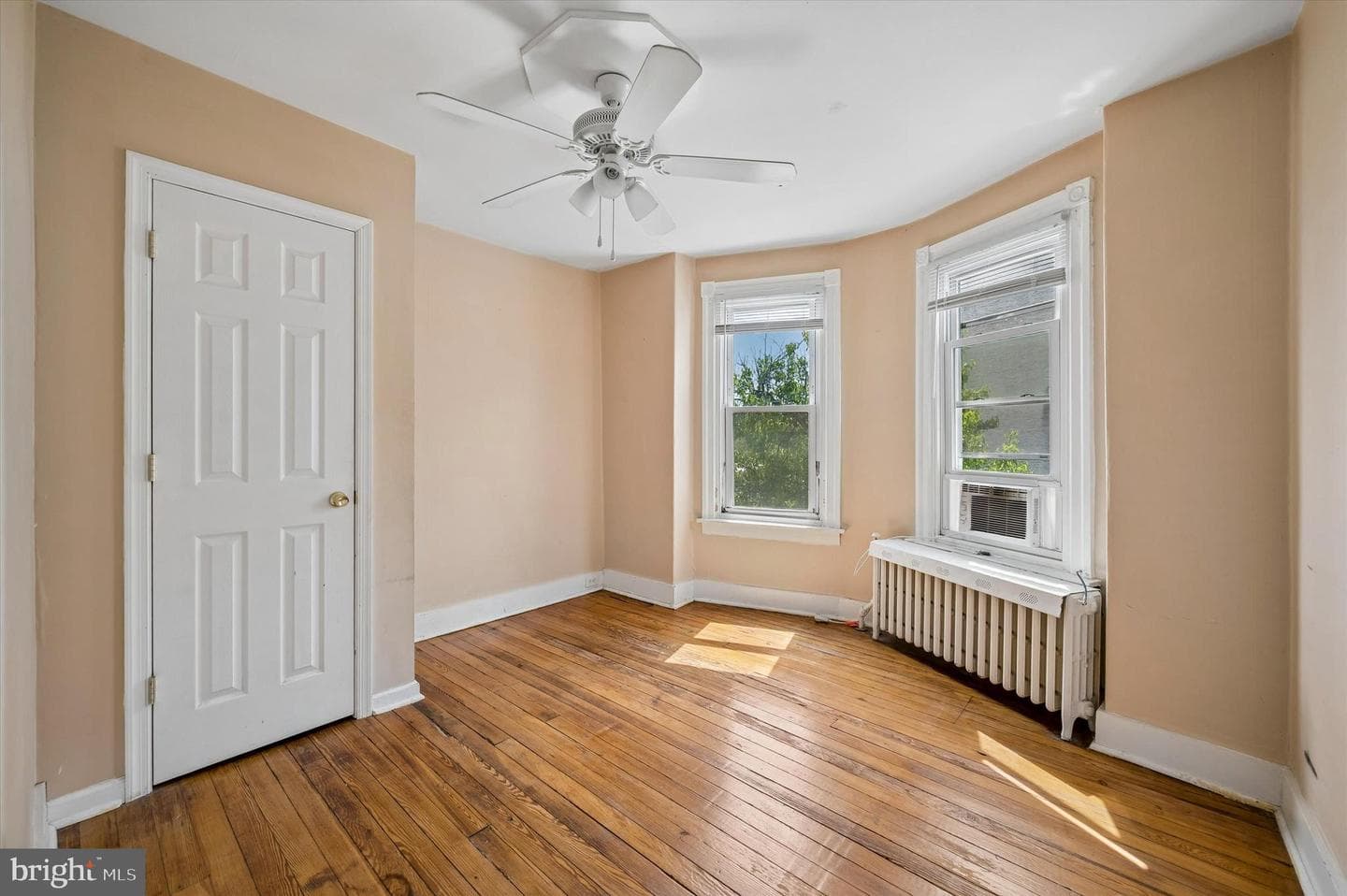 170 Shurs Lane photo 12