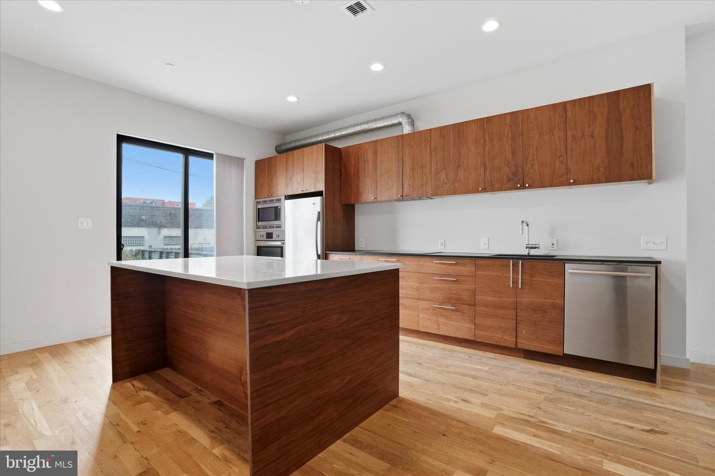 1734 Folsom Street photo 10