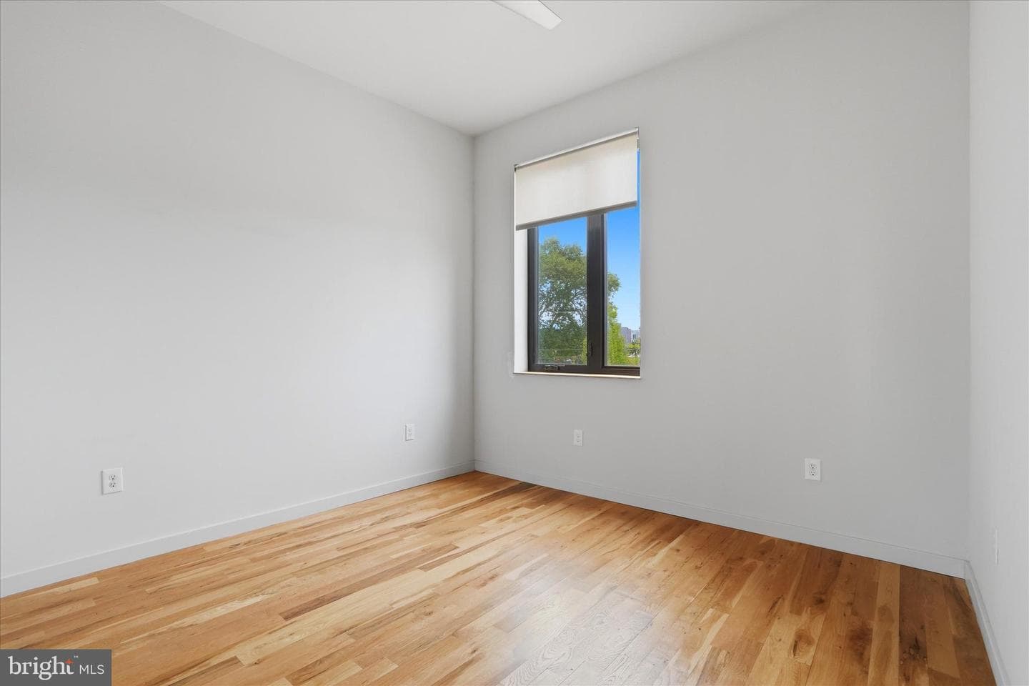 1734 Folsom Street photo 32