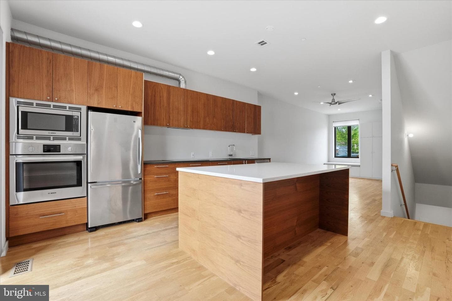 1734 Folsom Street photo 8