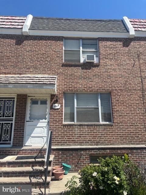 2615 McKean Street photo 2