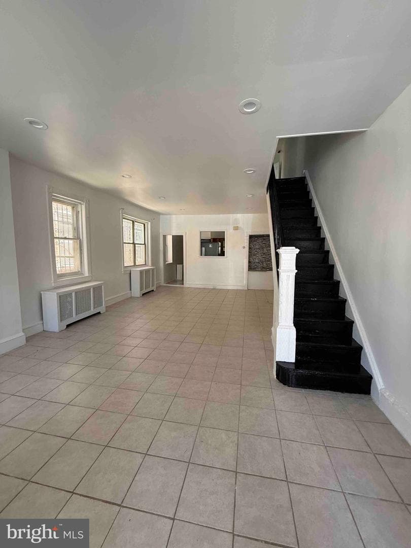 2118 S Frazier Street photo 4