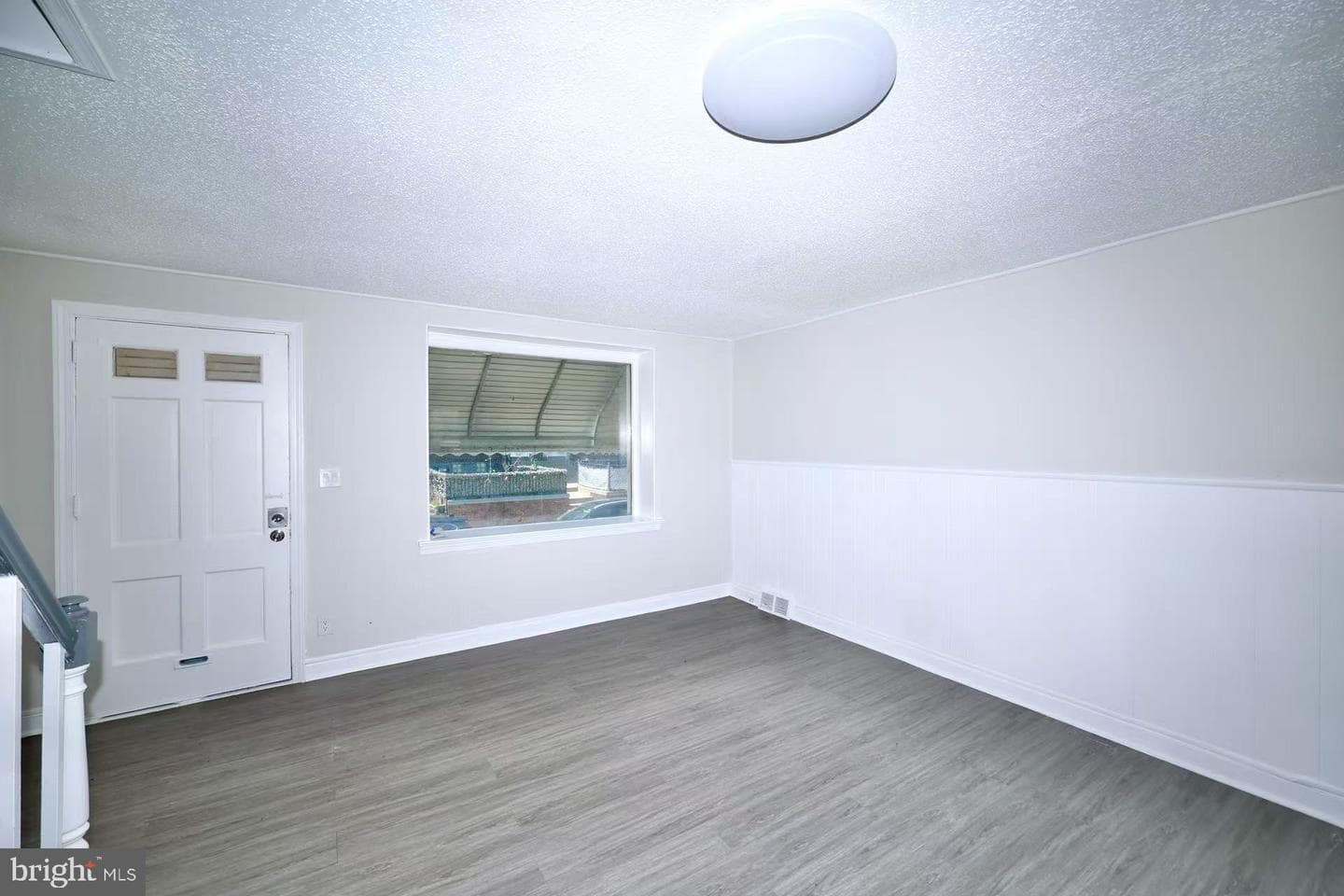 4325 Loring Street photo 4