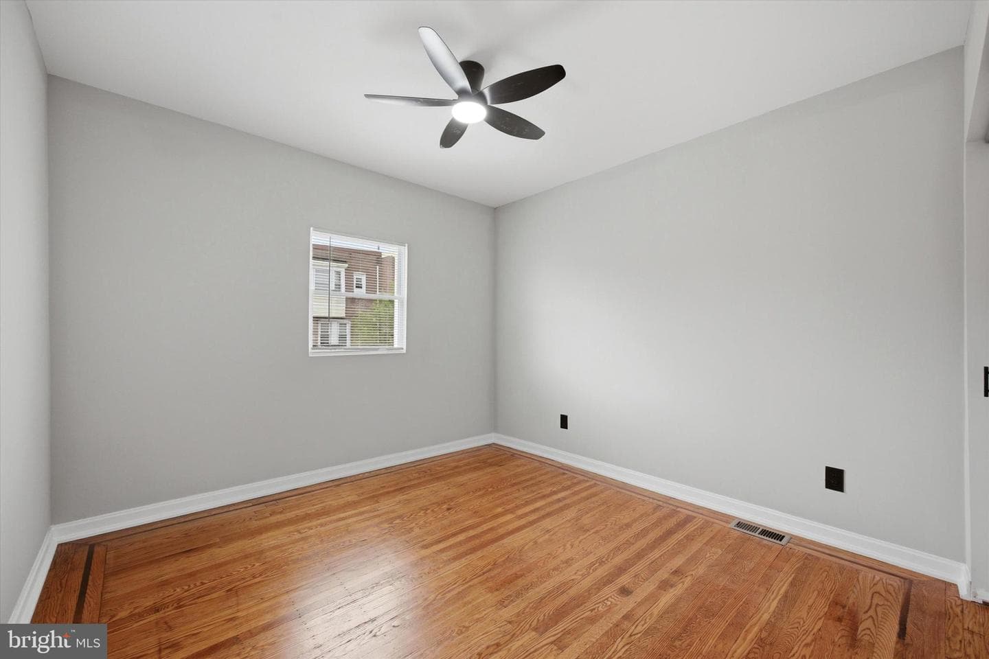7018 Forrest Avenue photo 14