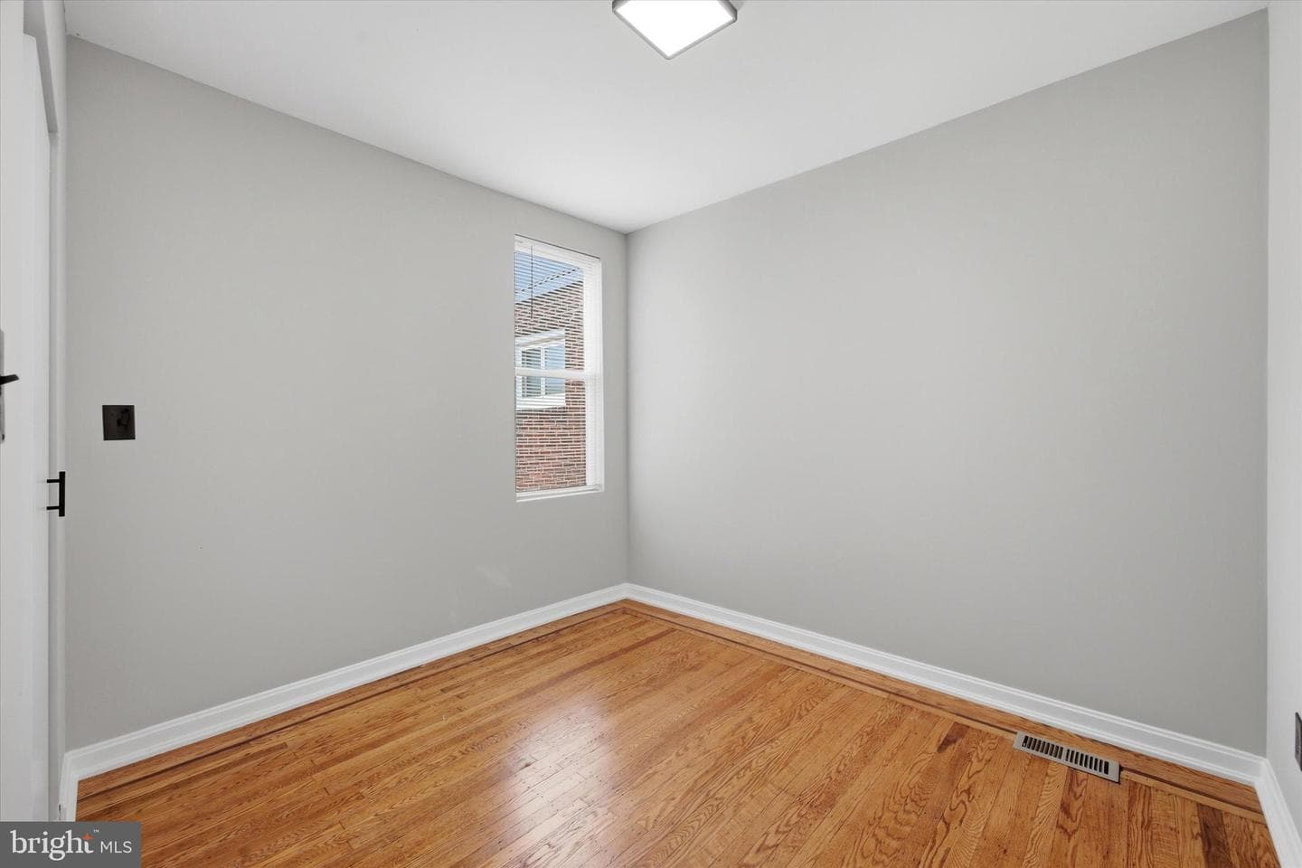 7018 Forrest Avenue photo 15