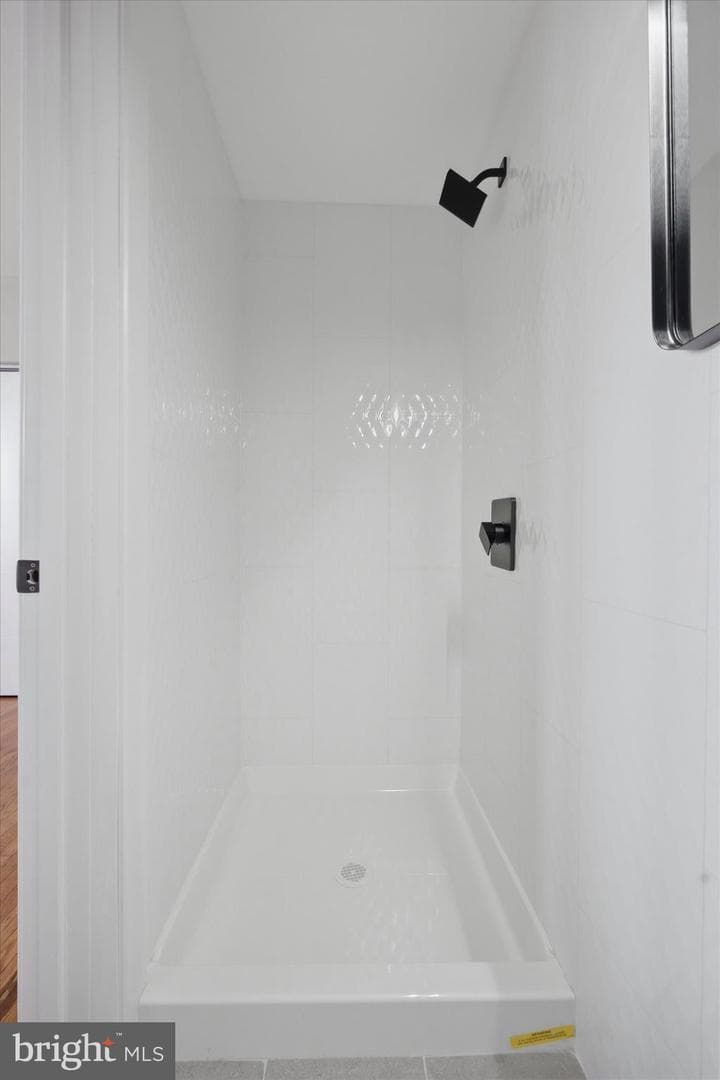 7018 Forrest Avenue photo 19