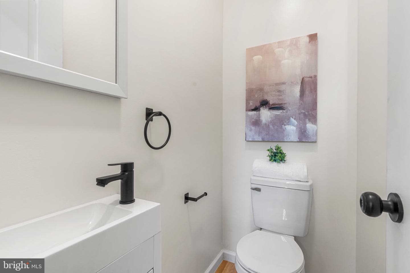 5320 Walton Avenue photo 10