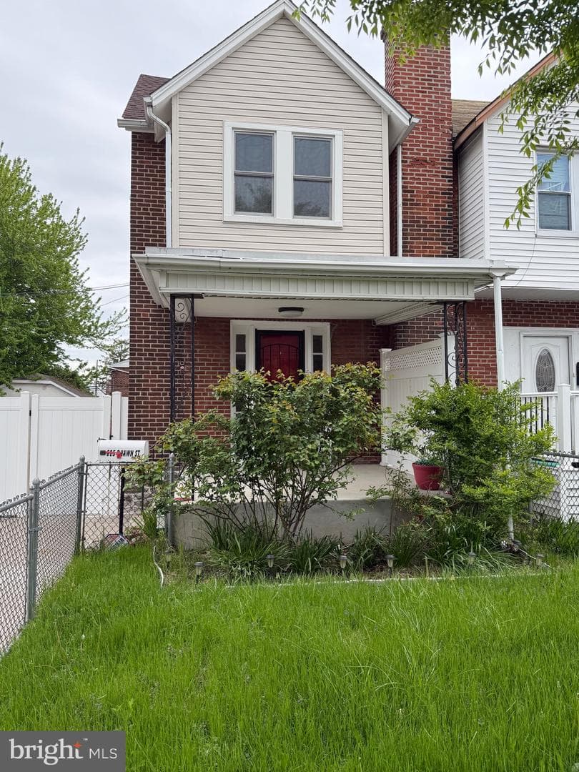 825 Rhawn Street
