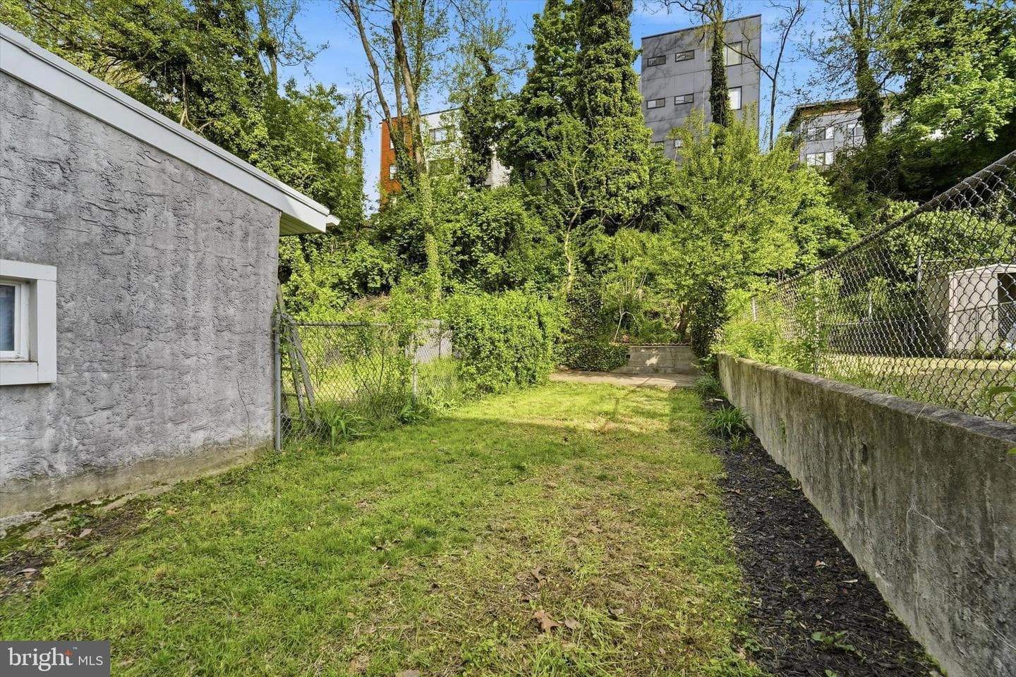 351 W Salaignac St photo 22