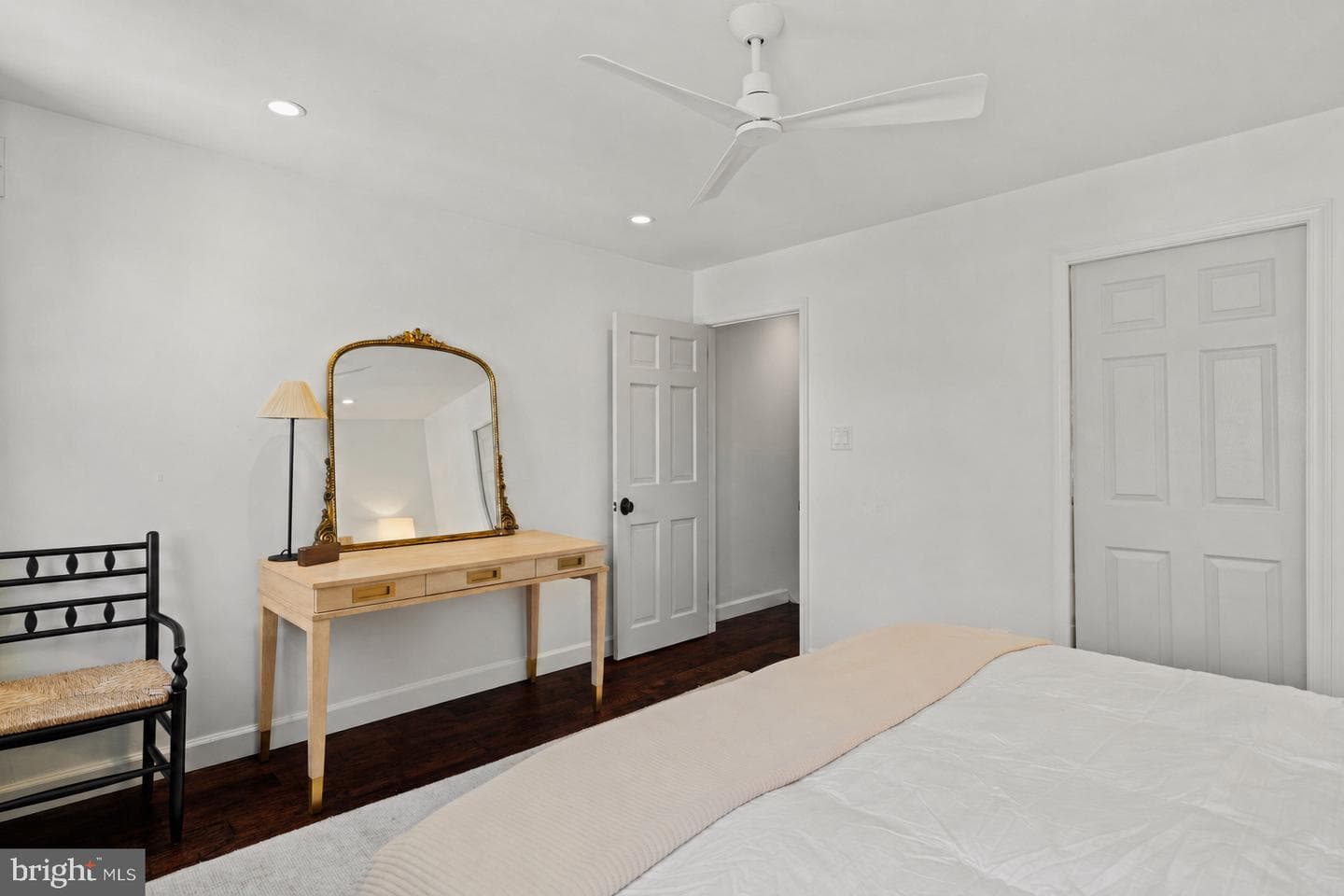 311 Pemberton Street photo 11