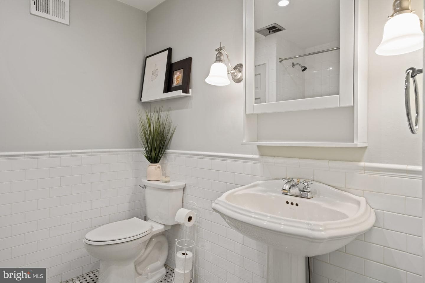 311 Pemberton Street photo 21