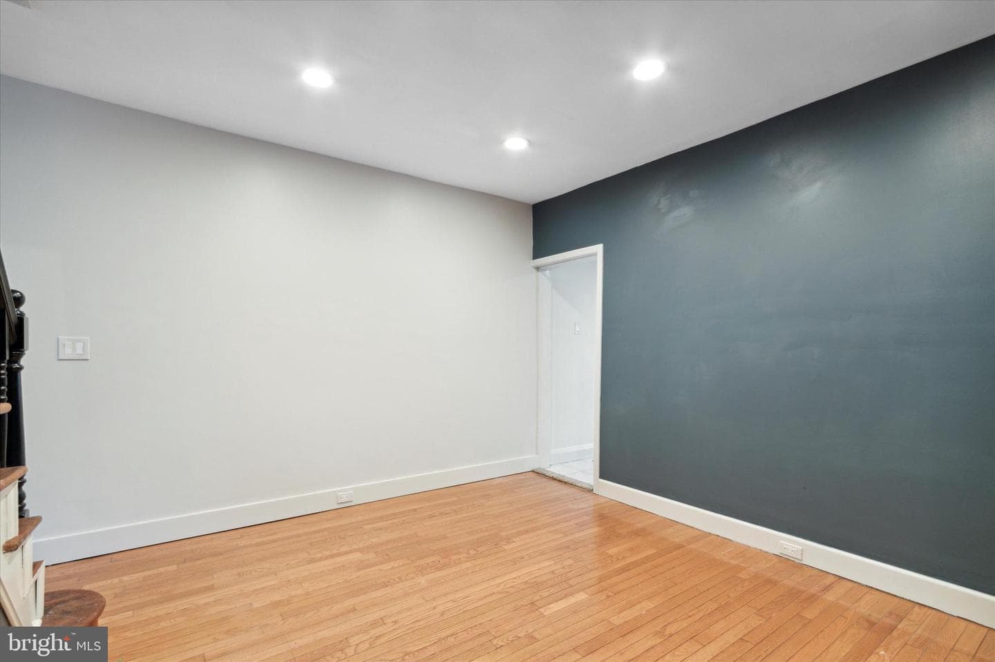 833 Almond Street photo 12