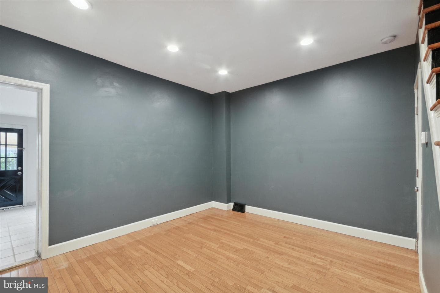 833 Almond Street photo 14