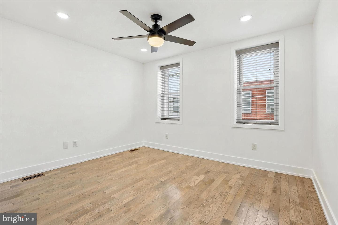 1632 S Clarion Street photo 16