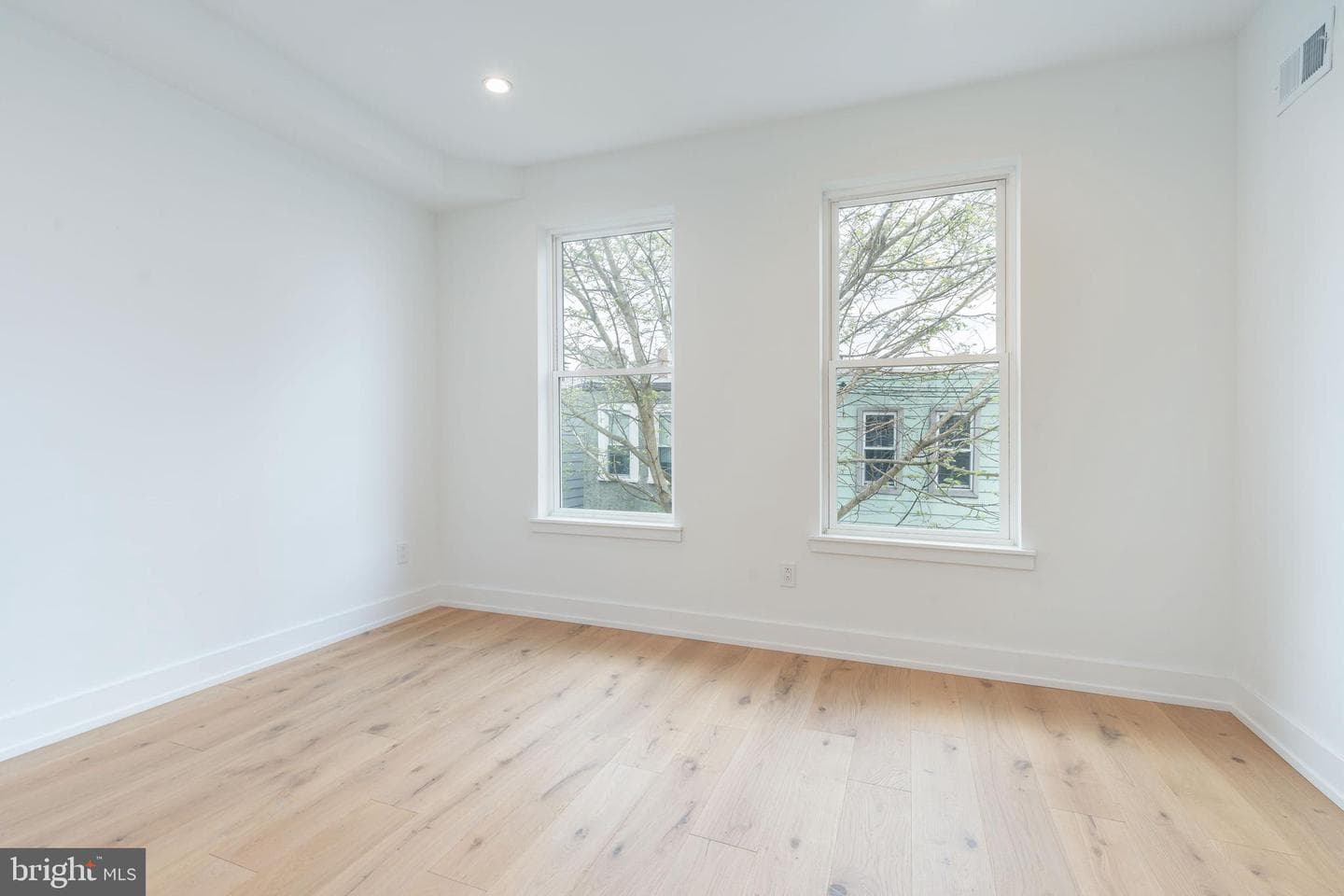 1144 S 18th Street photo 20