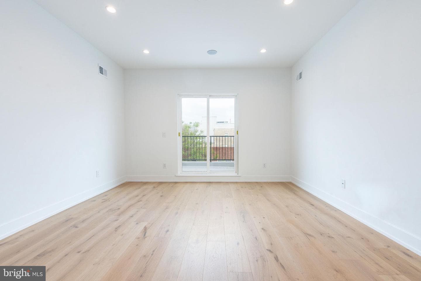 1144 S 18th Street photo 28