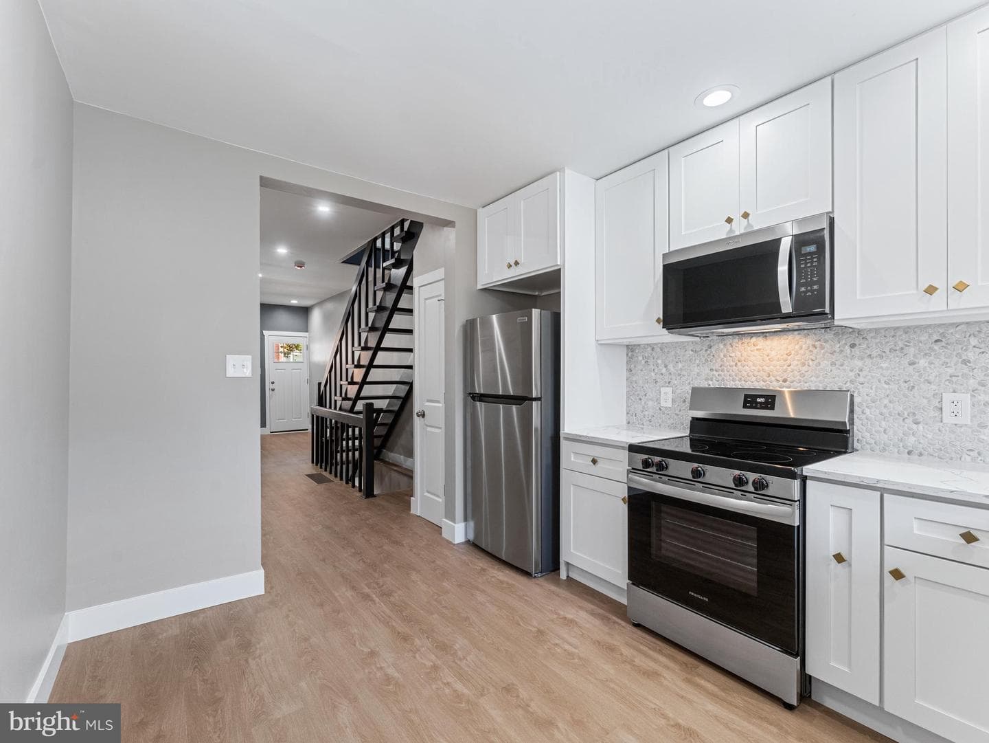 2444 S Lambert Street photo 14