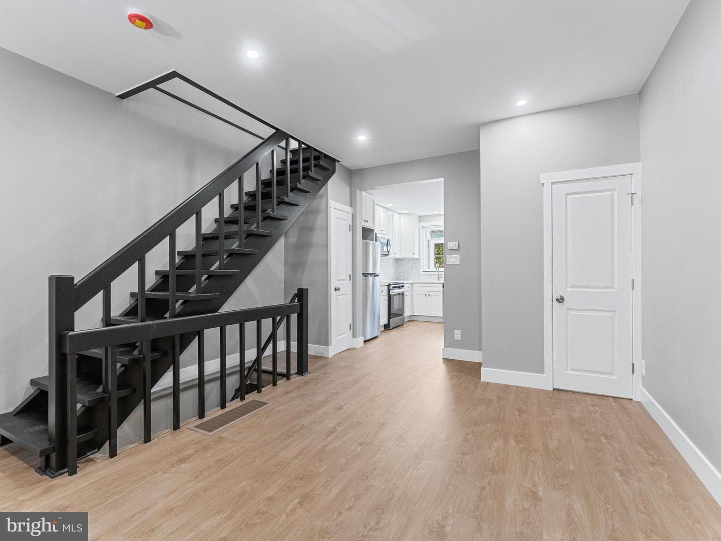 2444 S Lambert Street photo 7