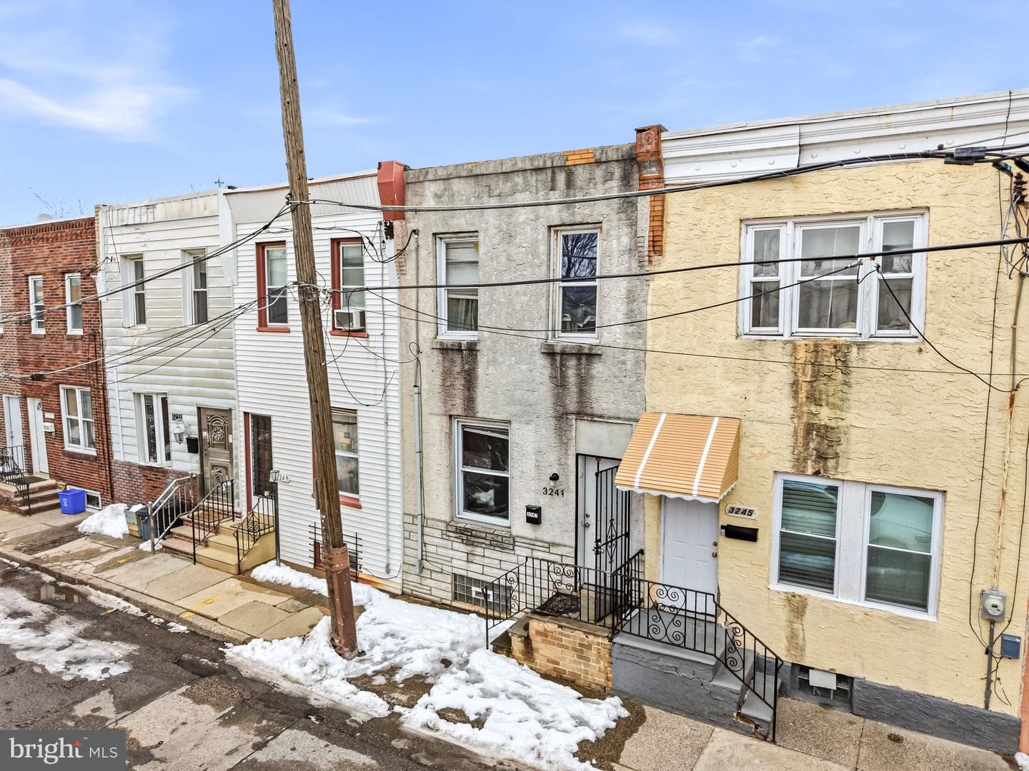 3247 Joyce Street photo 3