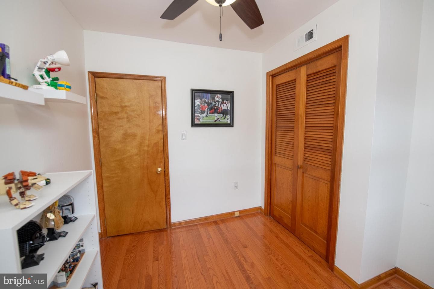 2650 S Hicks Street photo 23