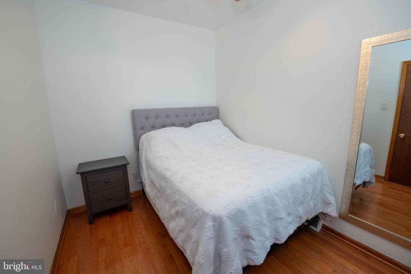 2650 S Hicks Street photo 25