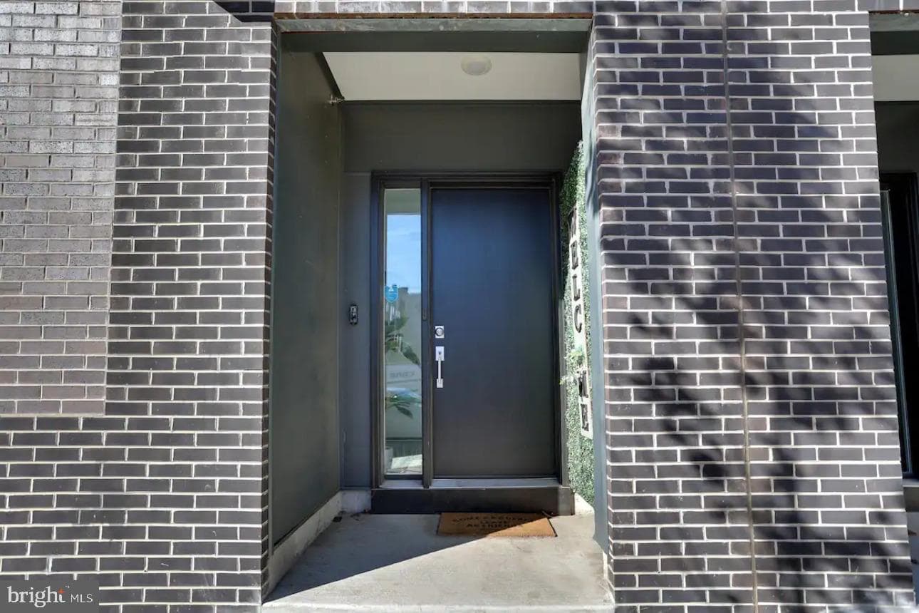 2026 Northbank Place photo 2