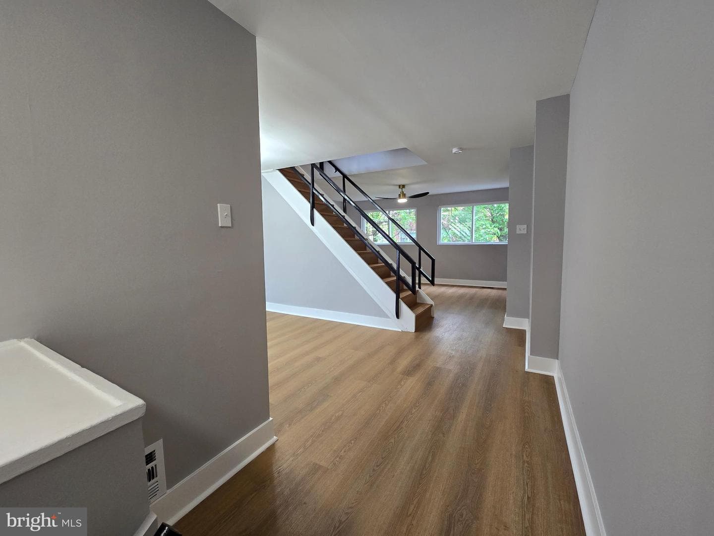 1327 Kings Place photo 11