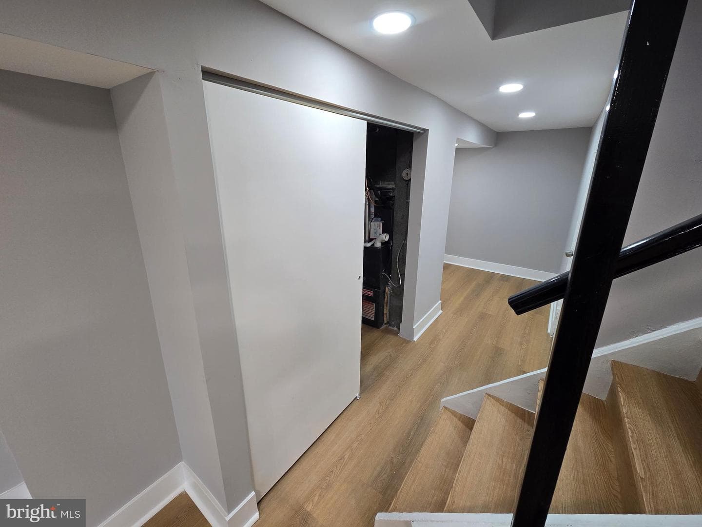 1327 Kings Place photo 27