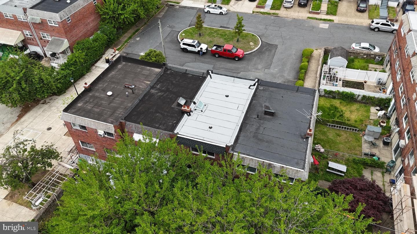 1327 Kings Place photo 40