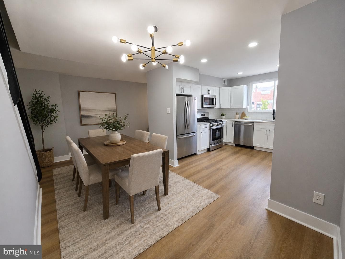 1327 Kings Place photo 5