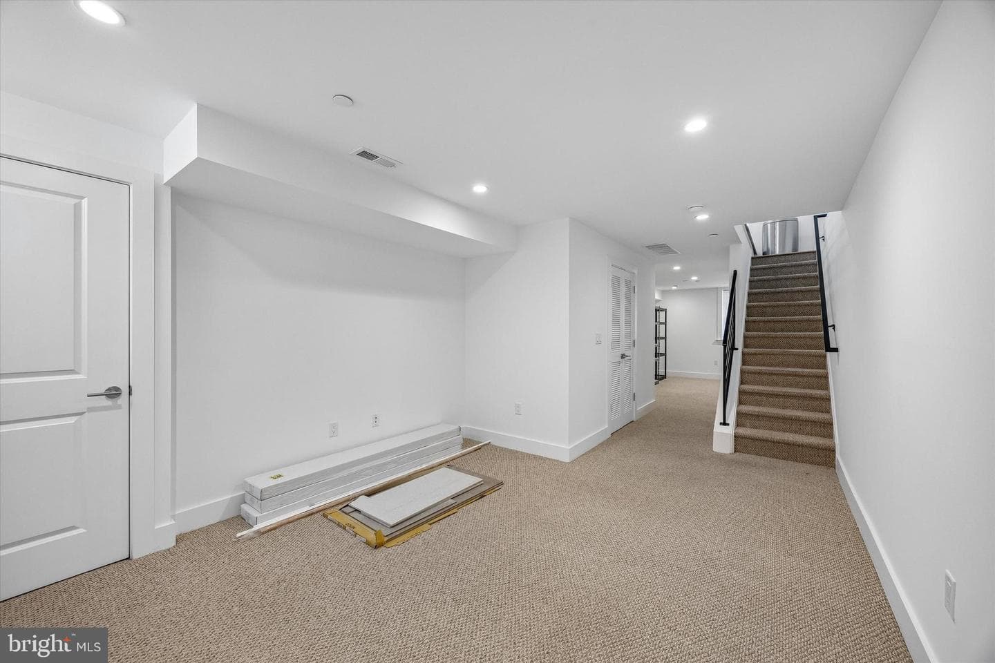 405 Greenwich Street photo 28