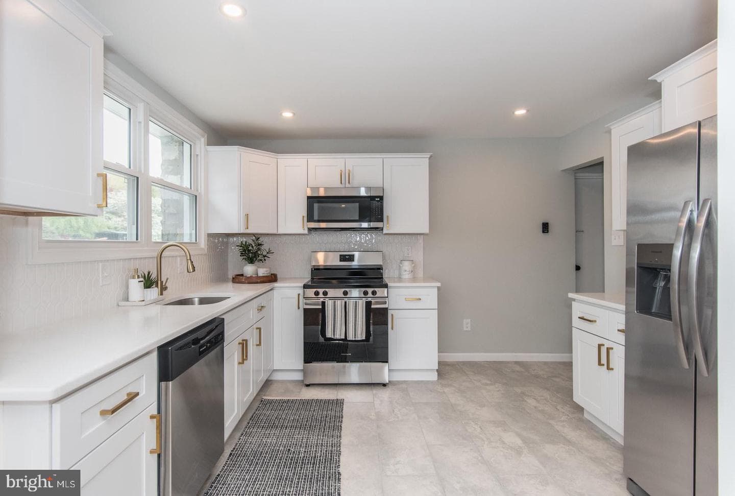7901 Verree Road photo 11