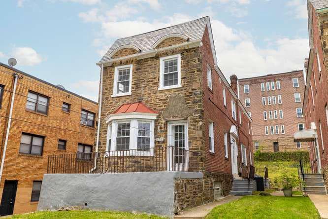 2210 Bryn Mawr Avenue, Philadelphia