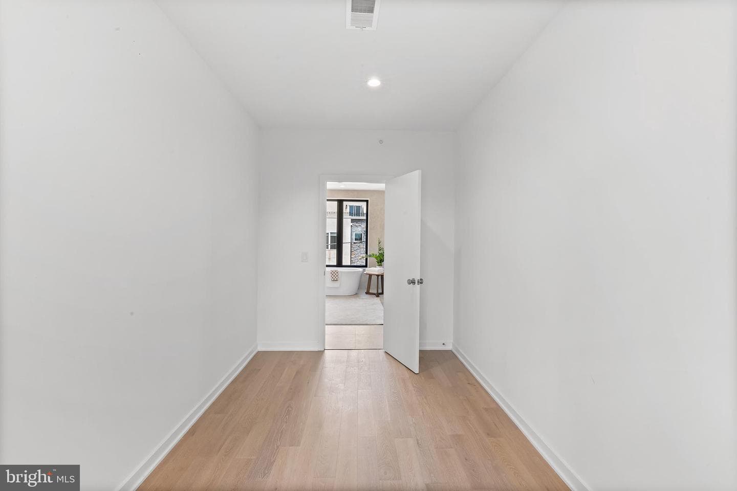 269 Delmar Street photo 11